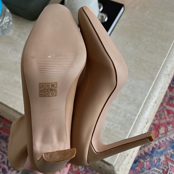 Beige Boot Heels, never been worn. Size 5 - Picture 3 of 3